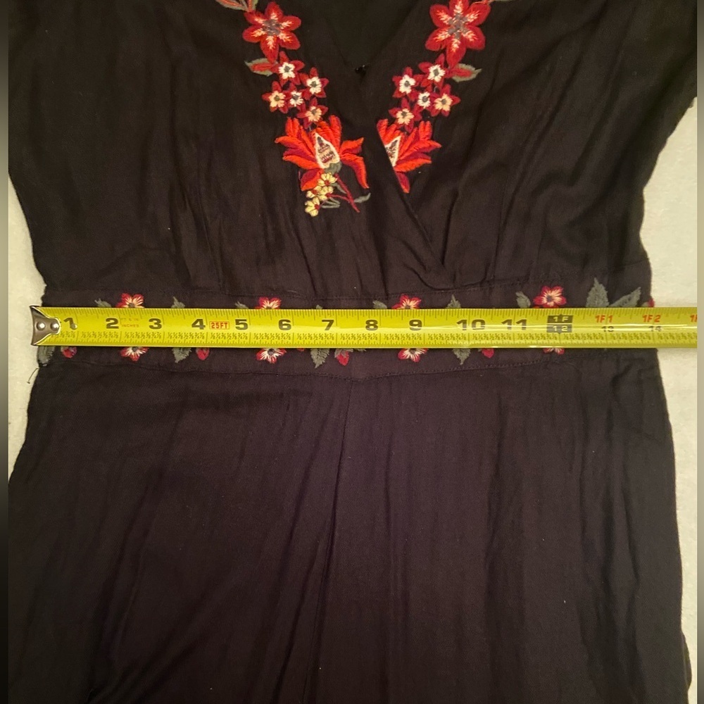 FARM RIO Embroidered Jumpsuit Size XS - Picture 12 of 12